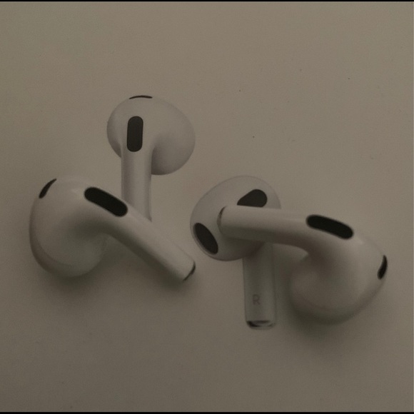 AirPods 3rd gen - Picture 4 of 4